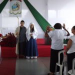 Celebração natalina da Unitrans reforça a importância dos festejos natalinos tendo como foco o nascimento de Jesus e a renovação da fé 8 apesentac3a7c3a3o de integrantes da comunidade doce mc3a3e de deus