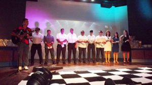 as equipes do rh da unitrans e santa maria que organizaram o evento