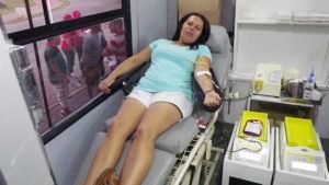 A dona de casa Maria das Neves Ssntiago doou sangue pela primeira vez