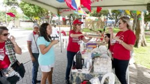 Antes e depois das doações houve distribuição de lanches para os doadores