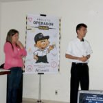 A gerebnte de RH Isabela Maria e o chefe do tráfego Allisson Ricarte durante o treinamento