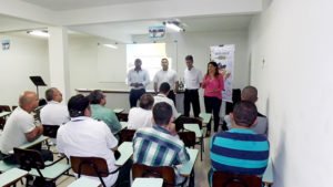 Isabela Maria do RH com pessoal da Operação e Tràfego