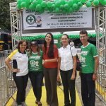A diretora da Unitrans Lorena dantas com Rose Firmino do Sest Izabela Maria do RH da Unitrans e colaboradores da empresa