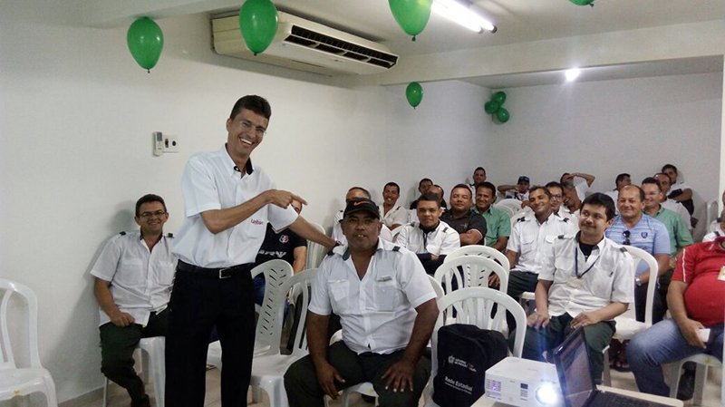 O instrutor Alisson Ricartte é o instutor deste módulo