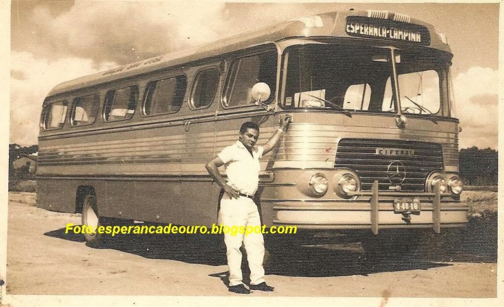 Ciço Preá em um dos primeiros ônibus da São José.