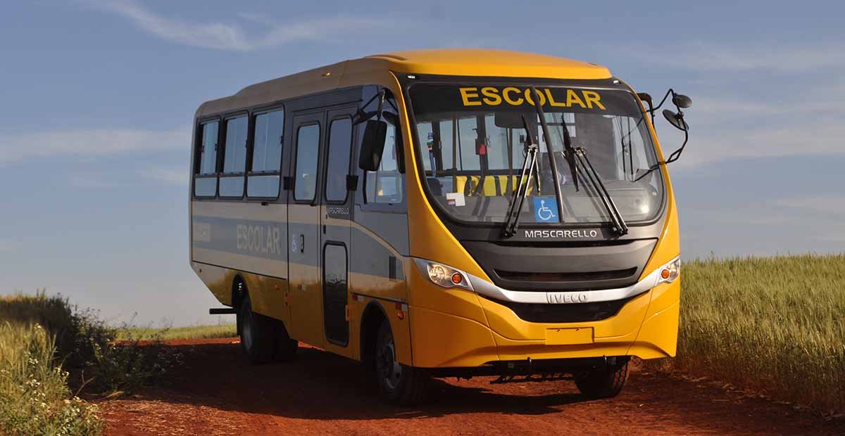 Iveco inicia entrega de 1,2 mil ônibus ao Caminho da Escola