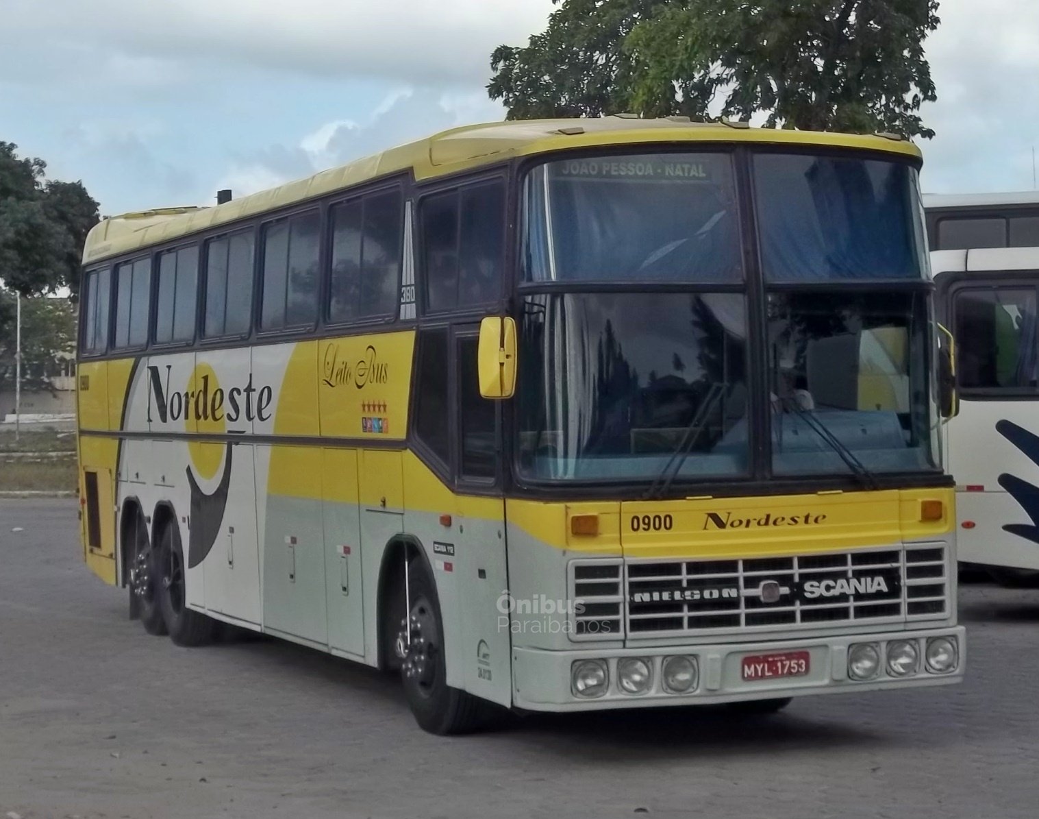 Uma parte da história contada em fotos: Diplomata 380 Mercedes-Benz da Nordeste 2 100 3213