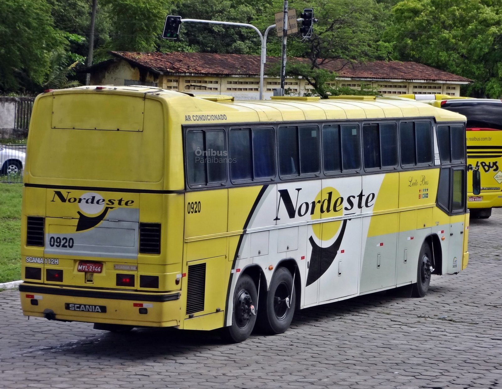 Uma parte da história contada em fotos: Diplomata 380 Mercedes-Benz da Nordeste 5 2012 66 scaled