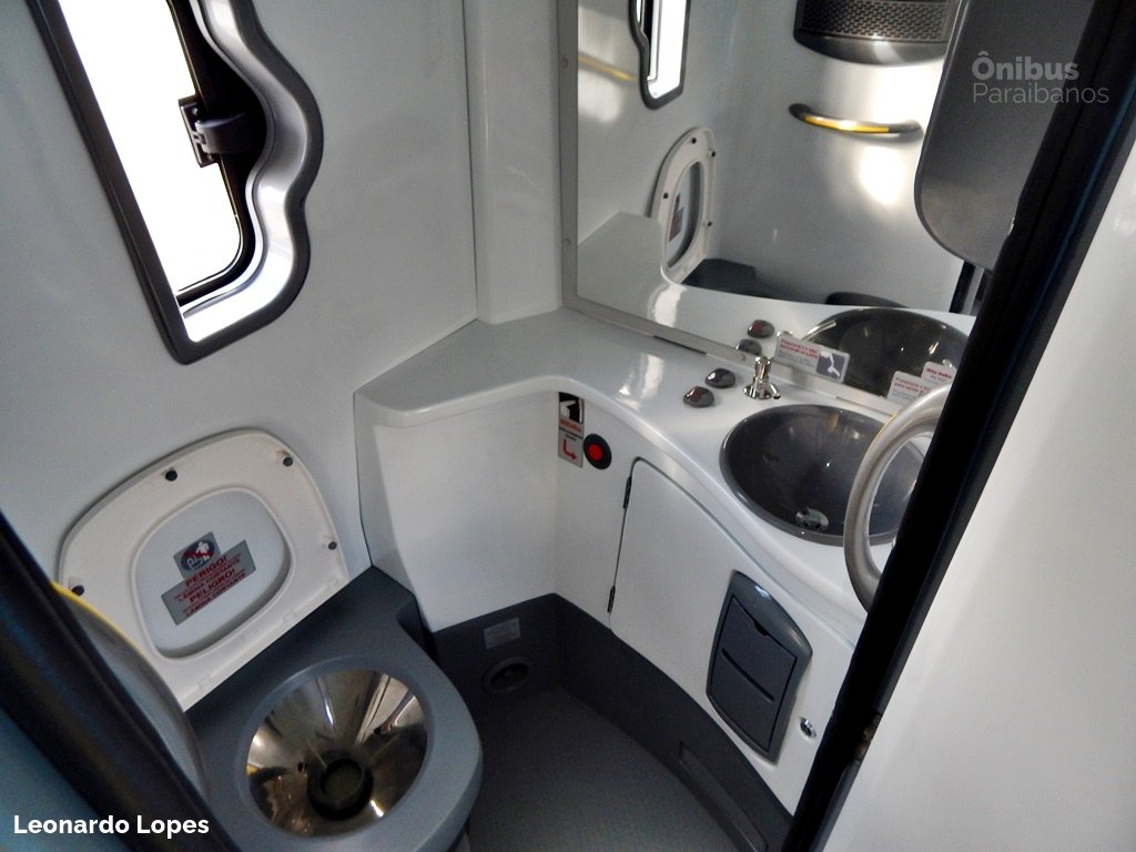 Conheça os detalhes dos novos ônibus da Expresso Recreio 9 DSCN9667