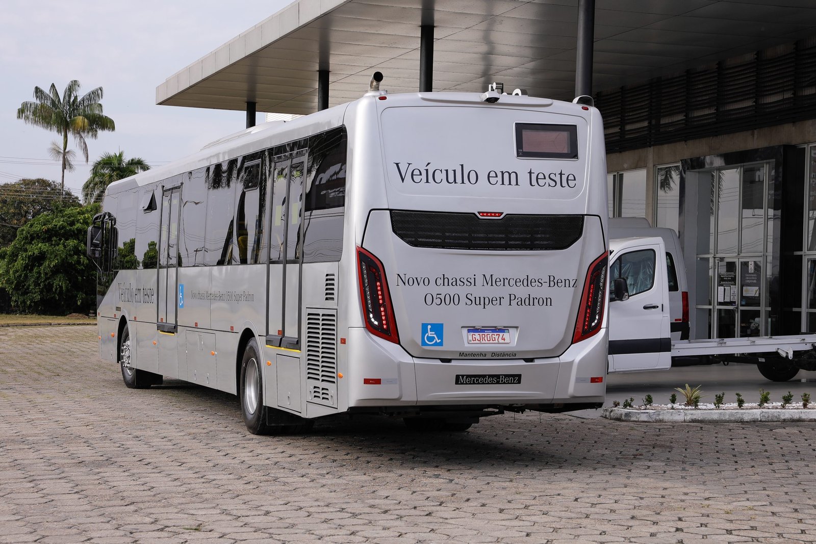 Prefeito anuncia compra de 40 novos ônibus e mais melhorias para o transporte coletivo de Manaus 2 51416007309 3c9aafb739 o scaled