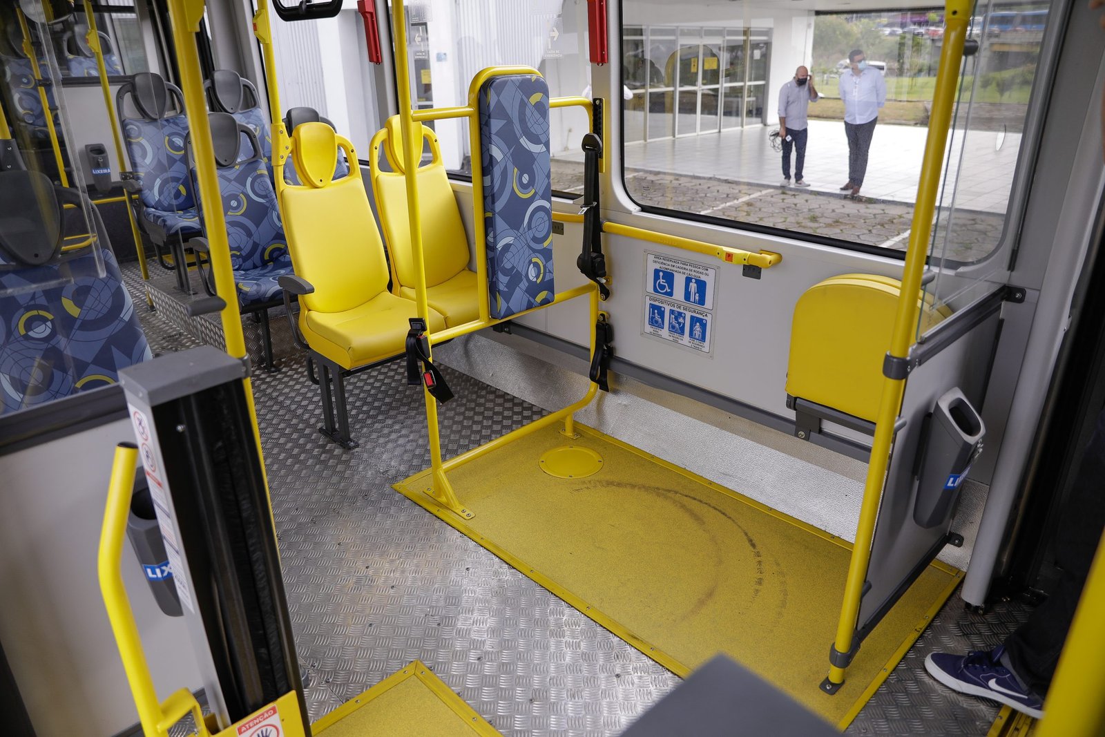 Prefeito anuncia compra de 40 novos ônibus e mais melhorias para o transporte coletivo de Manaus 6 51416010064 3e813ae930 o scaled