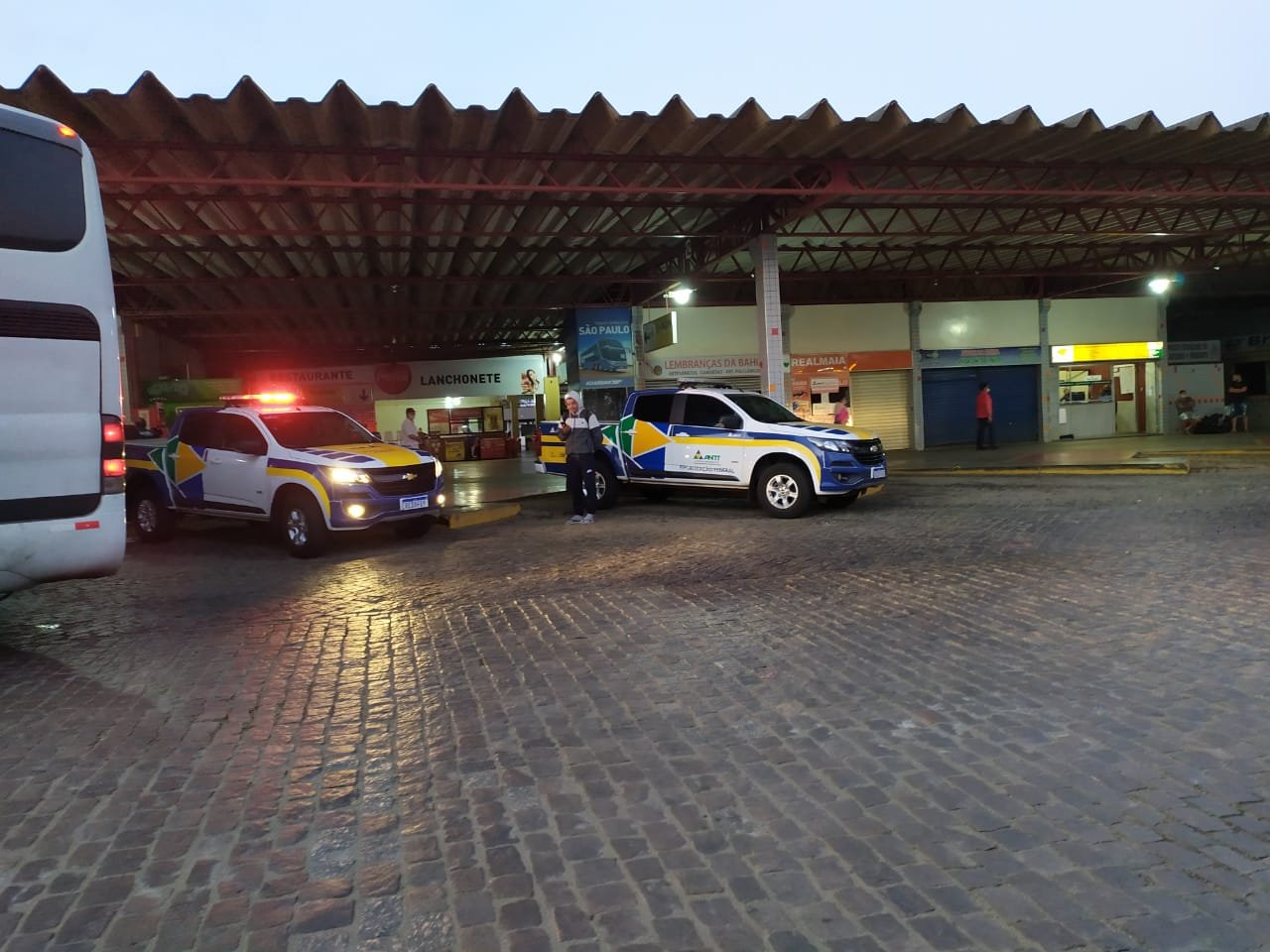 ANTT apreende 11 veículos clandestinos em Vitória da Conquista na Bahia 3 WhatsApp Image 2021 10 05 at 10.50.13