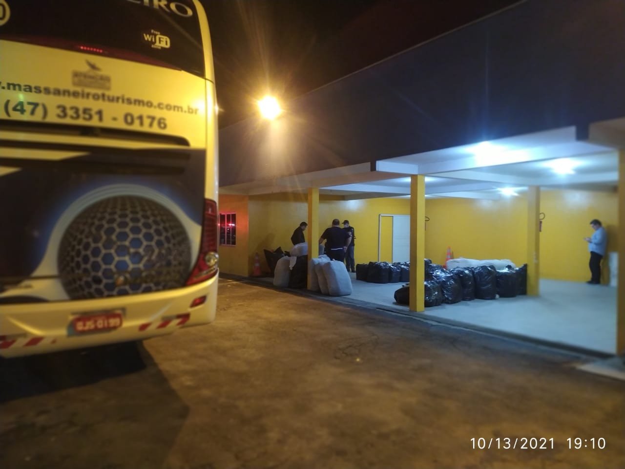 ANTT flagra ônibus em SC com quase um milhão de reais em mercadorias falsificadas 3 WhatsApp Image 2021 10 15 at 12.03.24 2