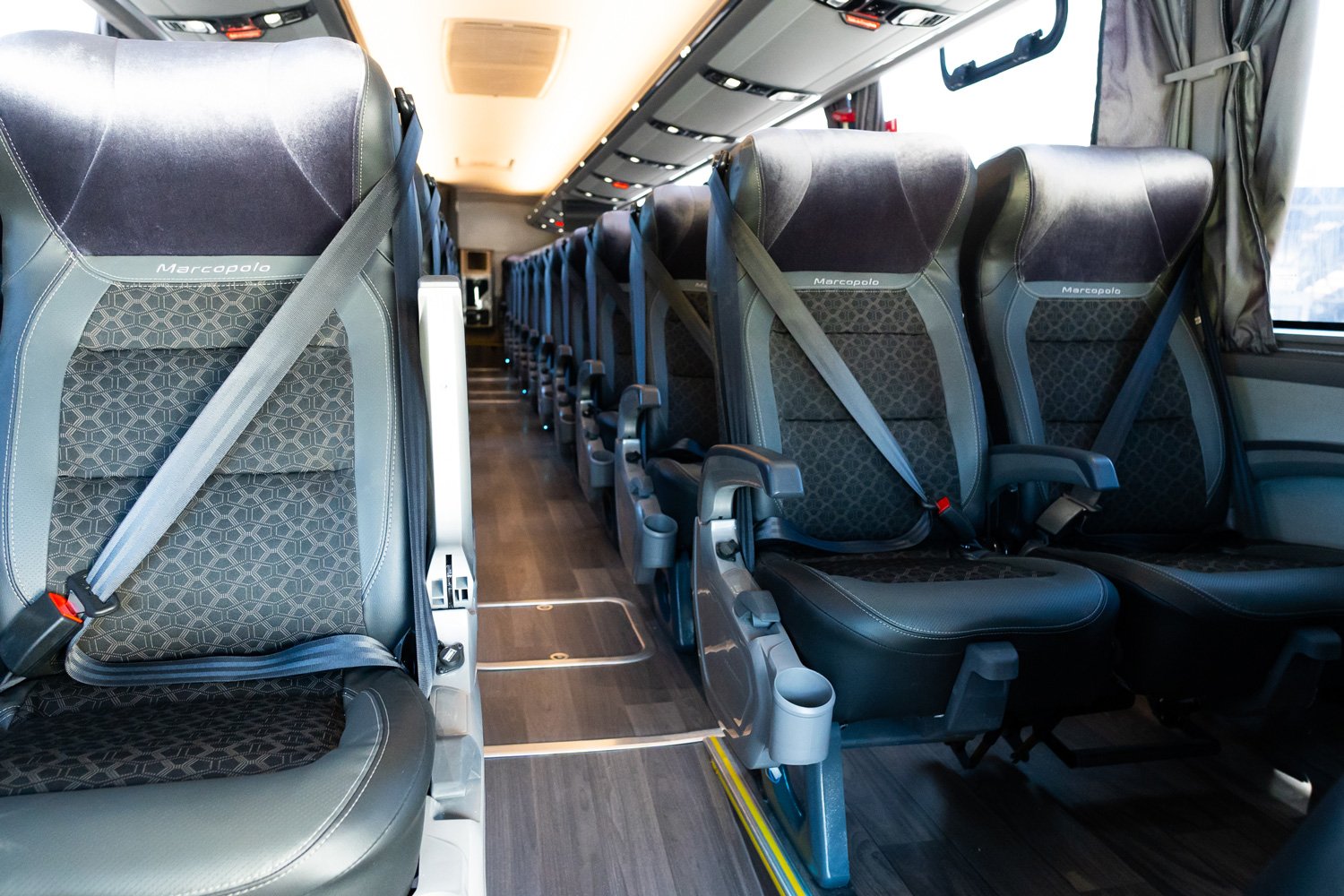 CMW Transportes recebe o primeiro Paradiso Geração 8 8 CMW Transportes 8