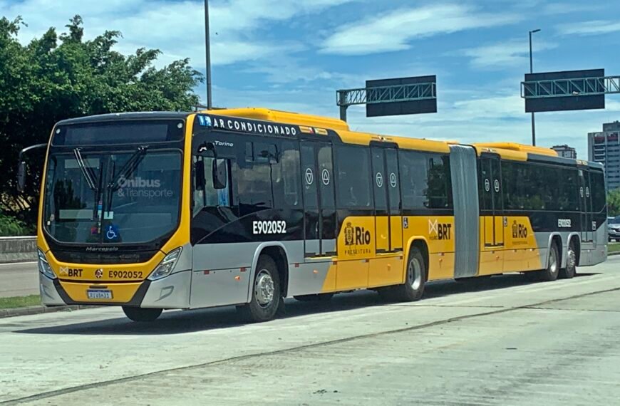 Prefeito do Rio entregará 110 novos ônibus para o BRT no aniversário da cidade