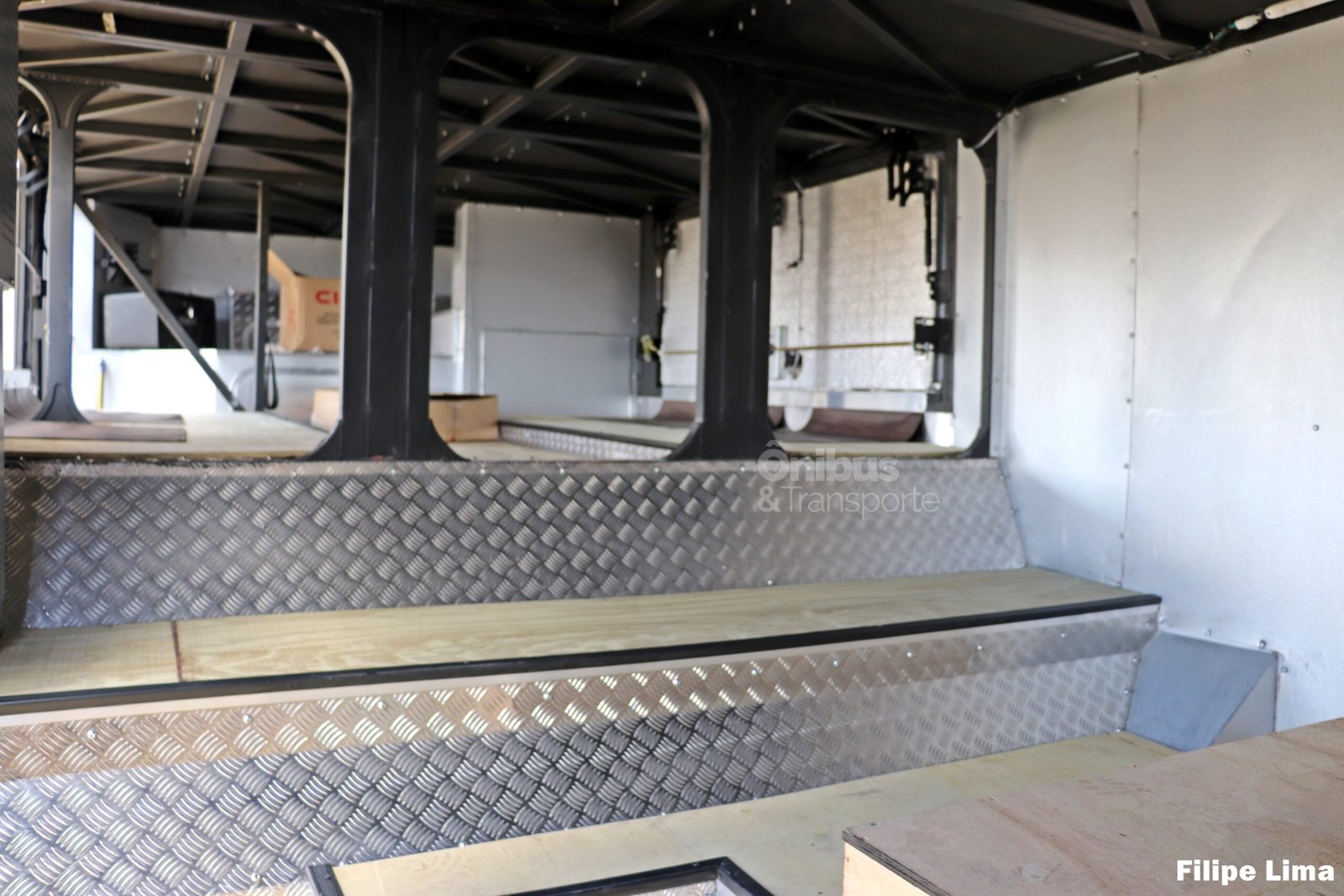 Conheça o novo Invictus DD da Zutur 10 Bagageiro 4 scaled