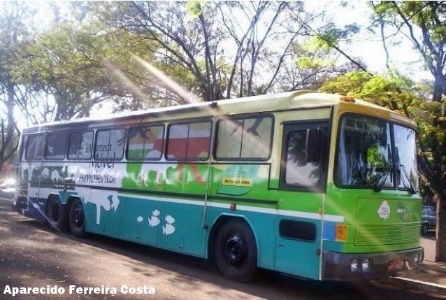 Biblioteca Movel Ambiental 1