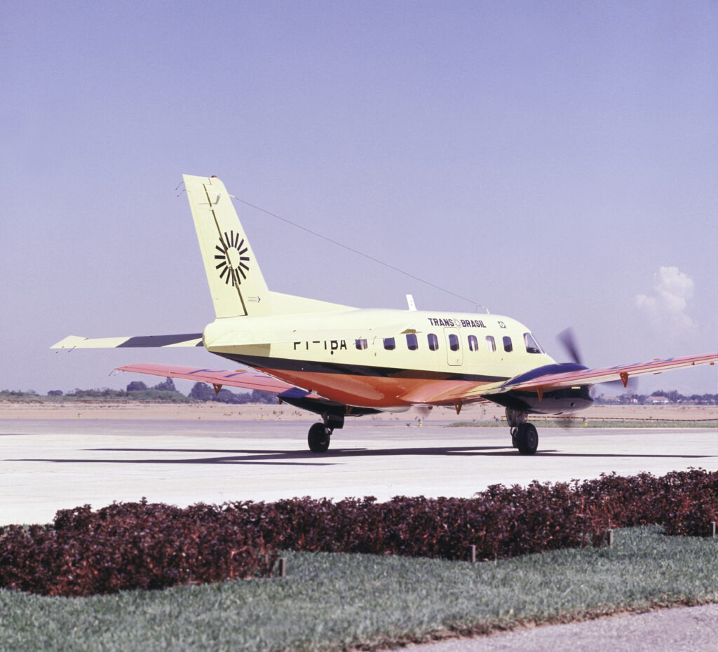 11abr1973 Primera entrega del Bandeirante para aviacion comercial TransBrasil
