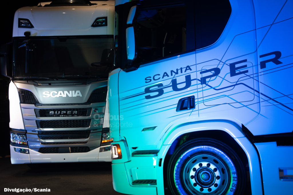 Scania Banco alcança R$ 2 bilhões em financiamentos no MoveBR 2 e destaca oportunidades para autônomos 2 Scania