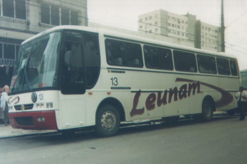 Leunam 13 Busscar El Buss 340