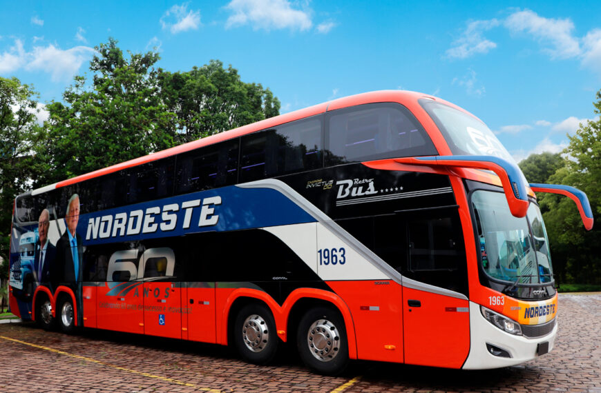 Nordeste celebra seus 60 anos com ônibus Double Decker Comil