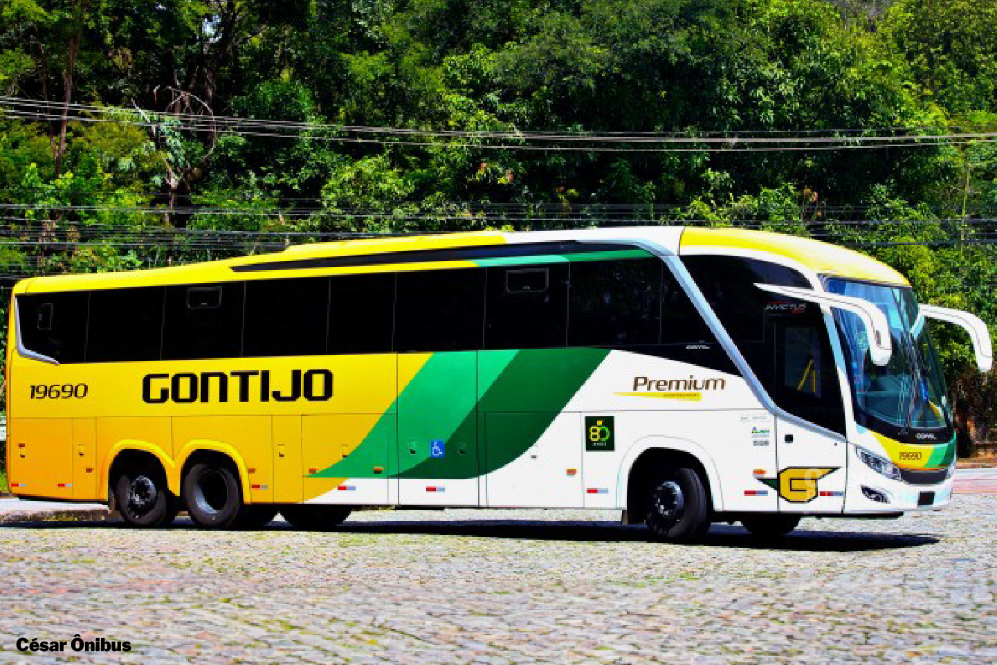 Comil Comil já entregou 20 unidades do novo modelo Invictus 1200 para a ...