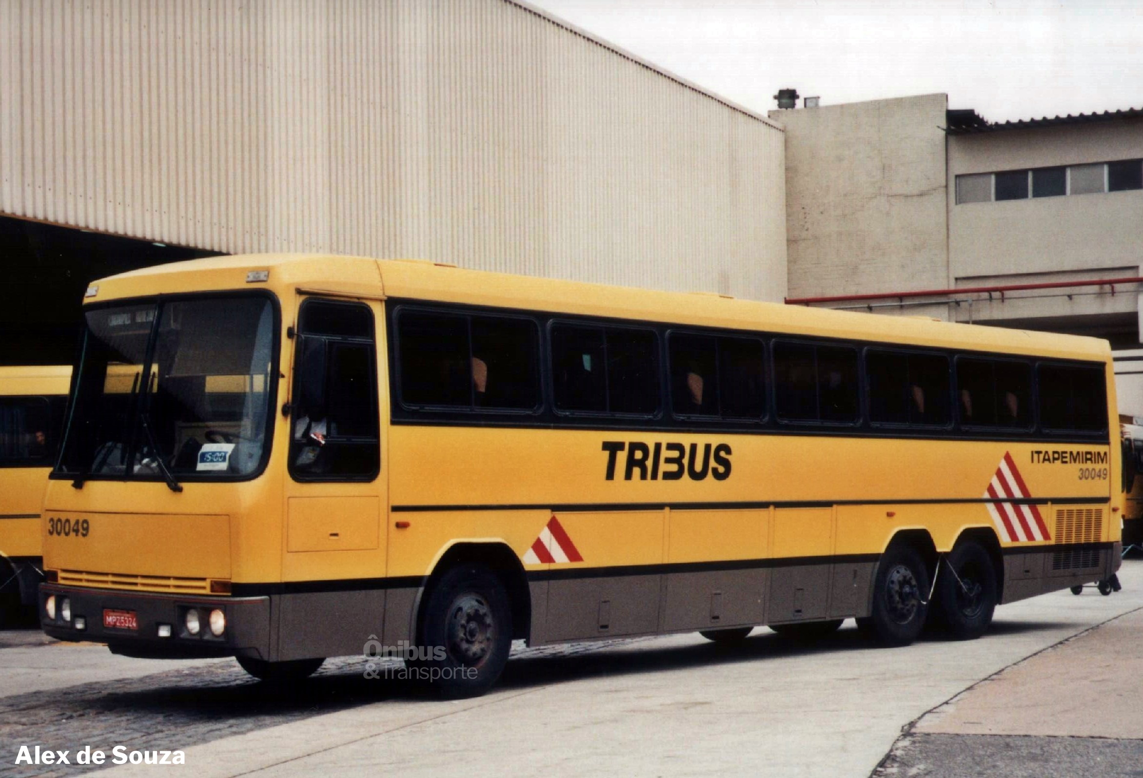 Itapemirim 30049 Tecnobus Tribus 3