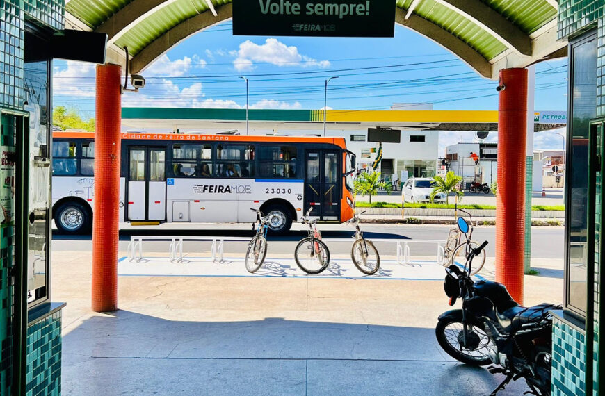 Novo bicicletário é instalado no Terminal Sul para integração ao transporte público de Feira de Santana (BA)
