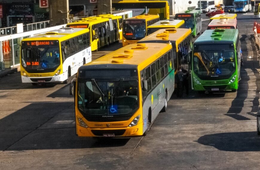 Linhas de ônibus do Distrito Federal recebem reforço para as comemorações de 64 anos de Brasília