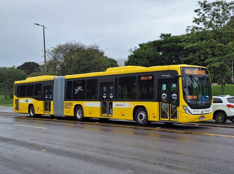 Viação Pioneira apresenta 10 novos ônibus articulados para o BRT Sul no Distrito Federal