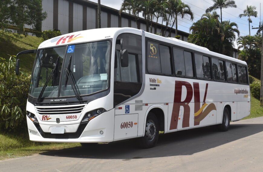 Rapido Vinhedos investe na aquisição de novos ônibus El Buss 320 da Busscar