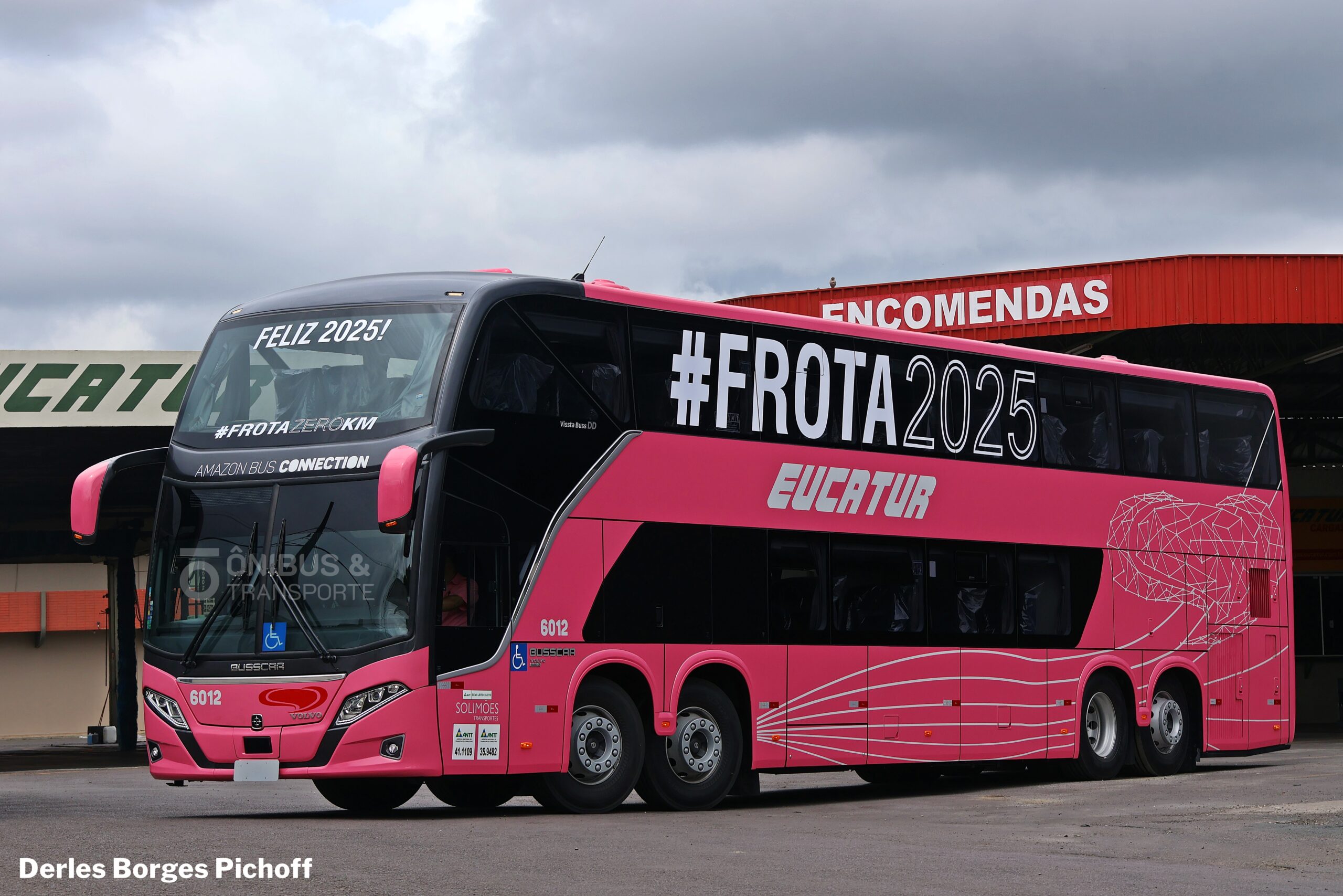T Com Eucatur reforça frota com 12 novos ônibus double decker e inova ao ...