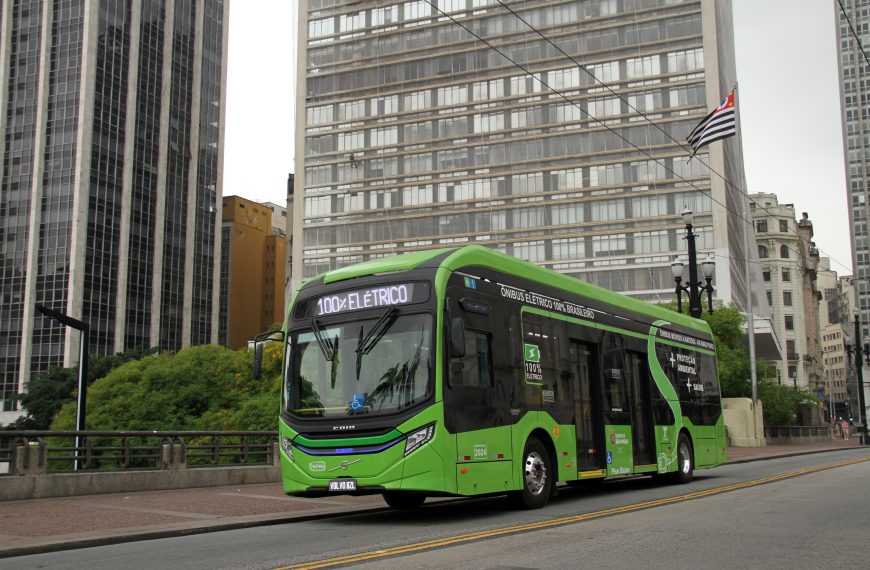 Justiça de São Paulo suspende lei que flexibiliza renovação da frota de ônibus elétricos na capital