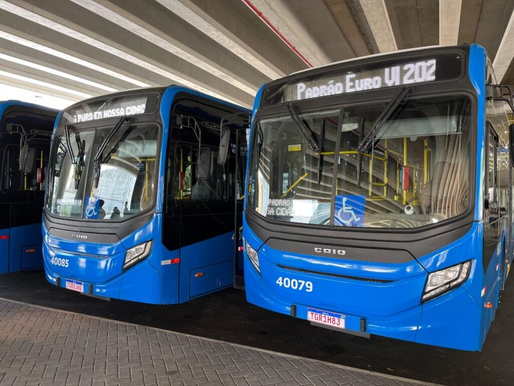 Salvador (BA) recebe 11 novos ônibus para reforço do BRT e transporte convencional 1 Imagem do WhatsApp de 2025 04 16 as 17.30.44 3414cad0