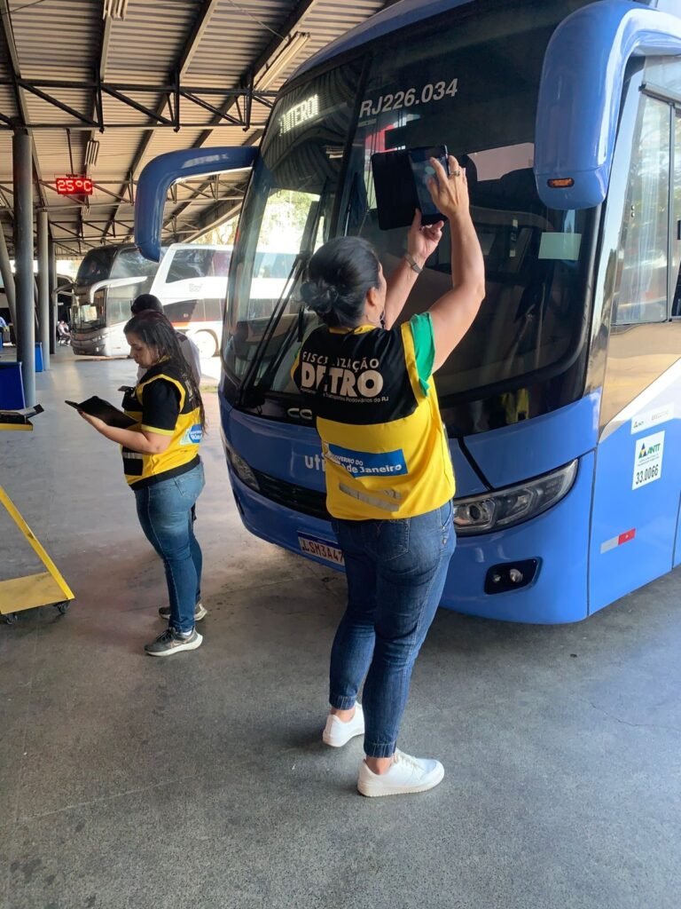 Operação Independência 2025 do Detro-RJ reforça fiscalização em nove terminais rodoviários 3 img 5959