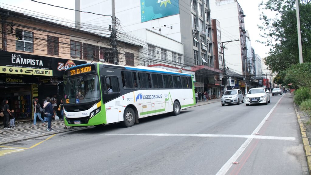 Teresópolis inicia implantação de faixa exclusiva para ônibus e aposta na melhoria da mobilidade urbana 3 Teresópolis