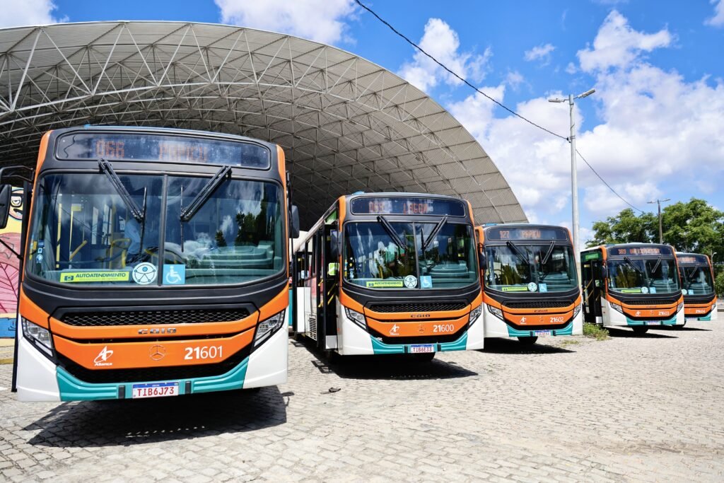 Fortaleza inicia renovação da frota com novos ônibus climatizados com carroceria Caio e tecnologia Euro VI 3 Fortaleza