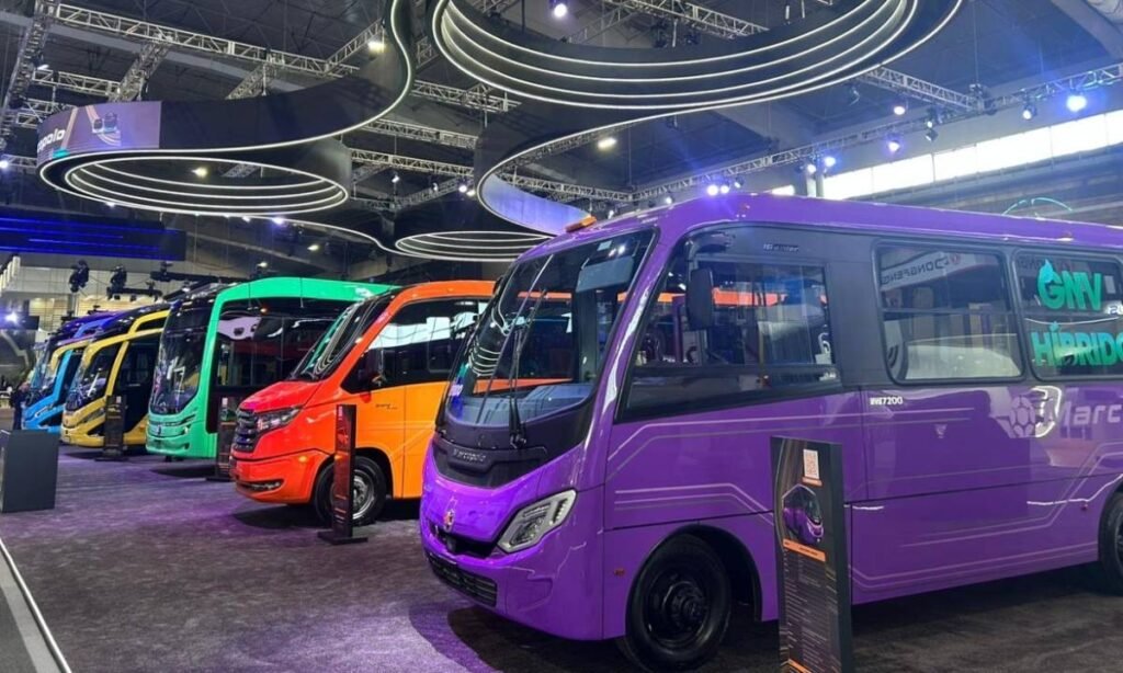 Marcopolo México supera 100 ônibus vendidos na Expo Foro Movilidad 2026 e reforça expansão no mercado 5 Marcopolo