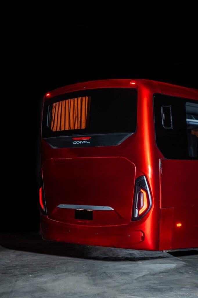 Comil lança Campione 330 e Versatile V4 e reforça estratégia no mercado de fretamento; confira as fotos oficiais 29 5cd8713e 5ab5 438e 8f83 33541771804b