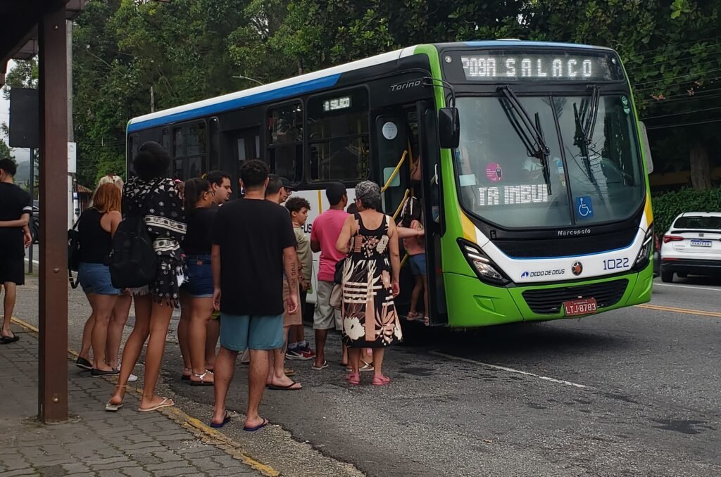Domingão Tarifa Zero supera 1,5 milhão de embarques e transforma a mobilidade em Teresópolis (RJ) 2 Teresópolis