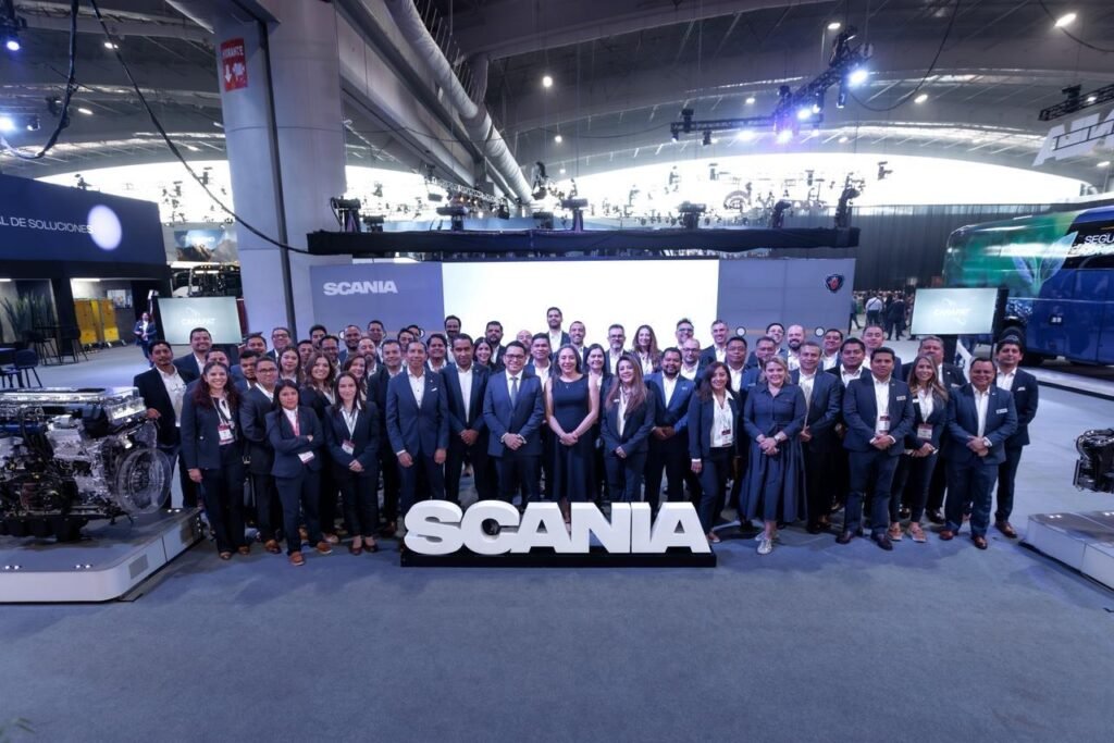 Scania lança no México o novo chassi Super K500C para ônibus rodoviários de longa distância 12 Scania