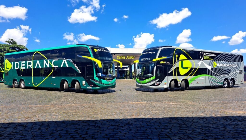 Liderança Turismo recebe Marcopolo Paradiso G8 1800 DD com pintura temática e reforça operação premium em Goiás 8 Liderança Turismo