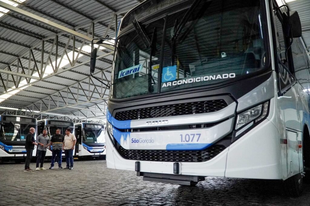 São Gonçalo recebe 30 novos ônibus com carroceria Caio Apache VIP V e ar-condicionado para reforço da frota municipal 3 São Gonçalo