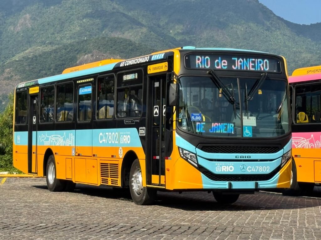 Prefeitura do Rio anuncia fim do pagamento em dinheiro nos ônibus e integração do Bilhete Único será exclusiva no cartão Jaé preto 1 Redentor