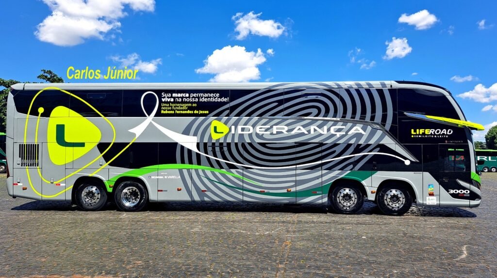Liderança Turismo recebe Marcopolo Paradiso G8 1800 DD com pintura temática e reforça operação premium em Goiás 6 Liderança Turismo