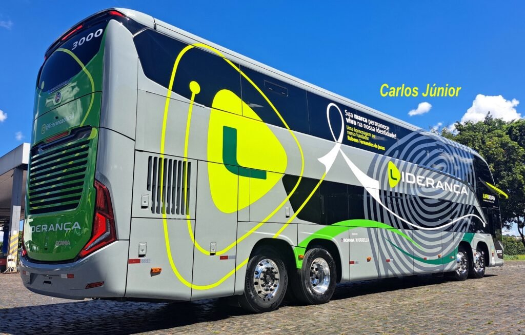 Liderança Turismo recebe Marcopolo Paradiso G8 1800 DD com pintura temática e reforça operação premium em Goiás 7 Liderança Turismo