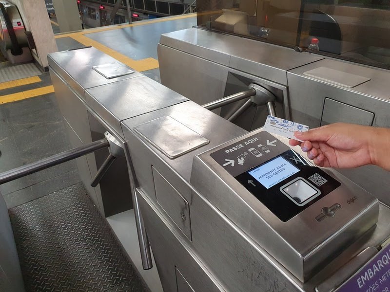 MetrôRio registra mais de 71 milhões de pagamentos por aproximação e consolida uso do NFC no transporte 2 MetrôRio
