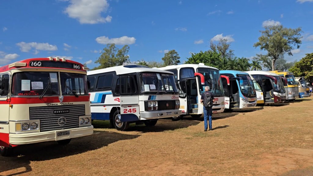 Red Bus Day