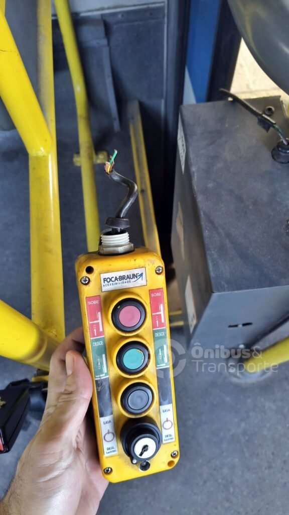 Nova onda de vandalismo em Recife danifica plataformas para cadeirantes e tira ônibus de circulação 3 Recife