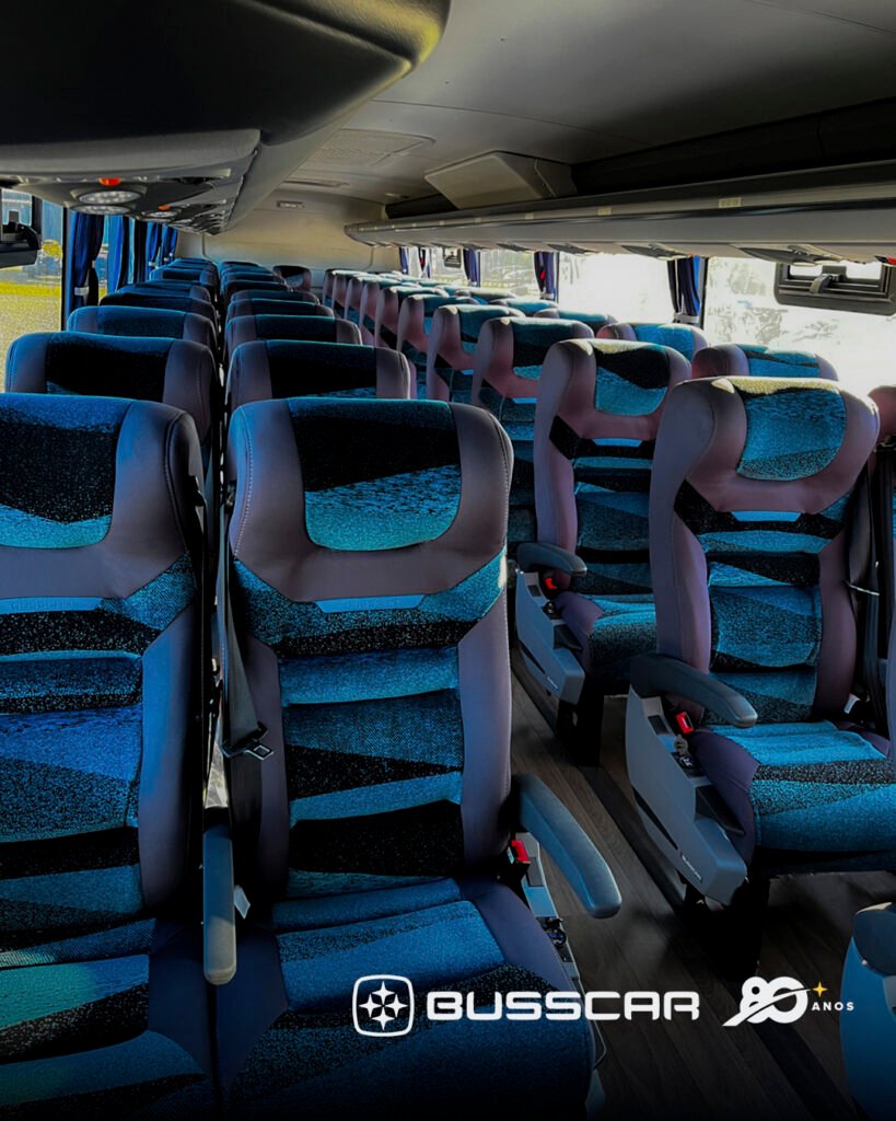 Busscar entrega novo El Buss 320 à Transtusa para operações regionais e de fretamento 2 Busscar